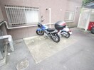 バイク置き場 シャルレ桂坂