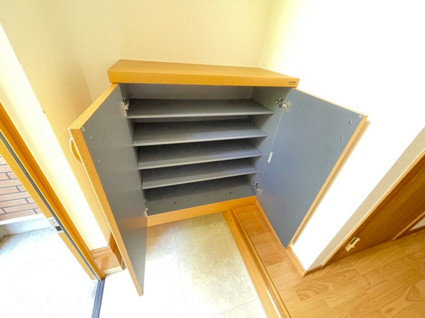 靴箱 クレ－ル有瀬