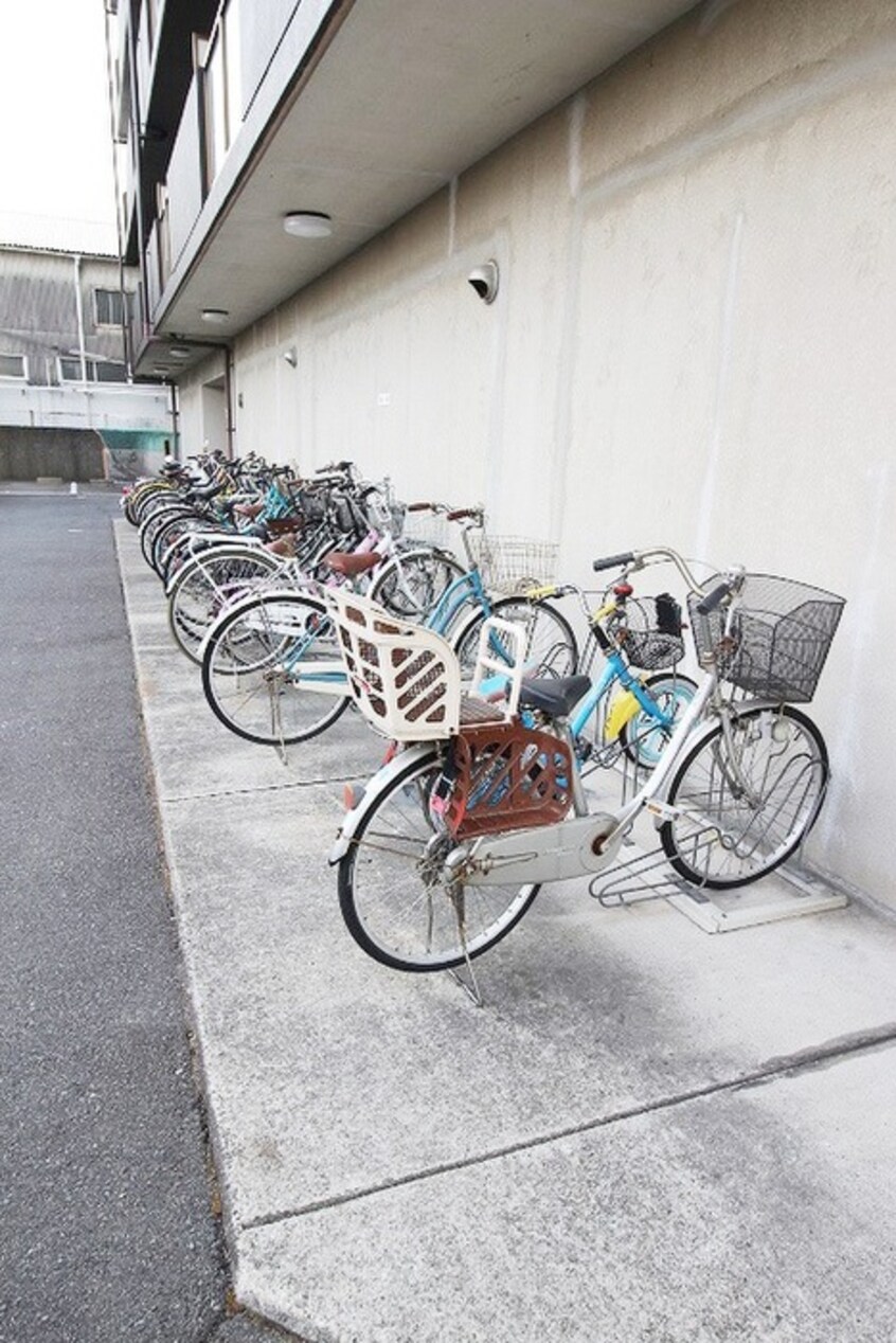 駐輪場 コーポノーブル