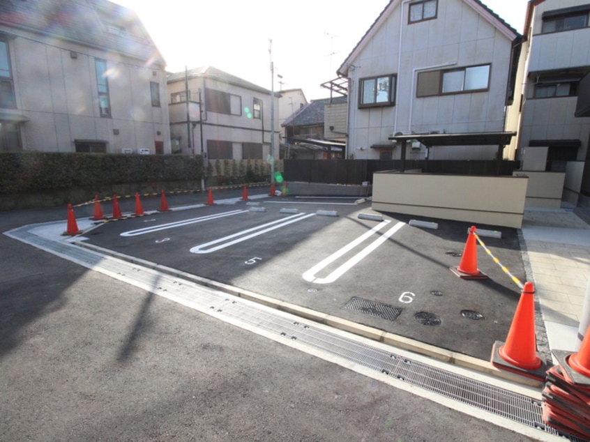 駐車場 マノワール並松