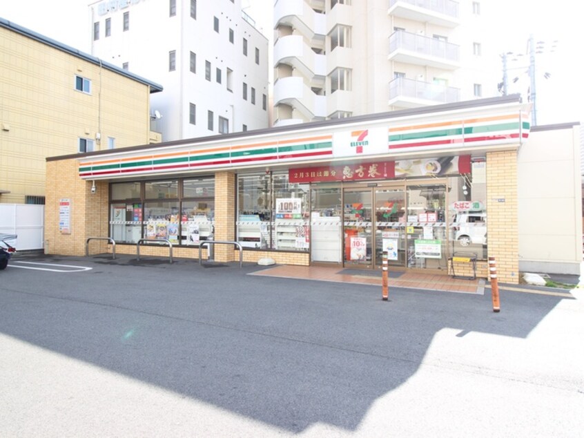 セブンーイレブン松野通２丁目店(コンビニ)まで200m ロイヤル三ツ星Ⅲ