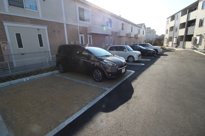 駐車場 ケーズコート深井