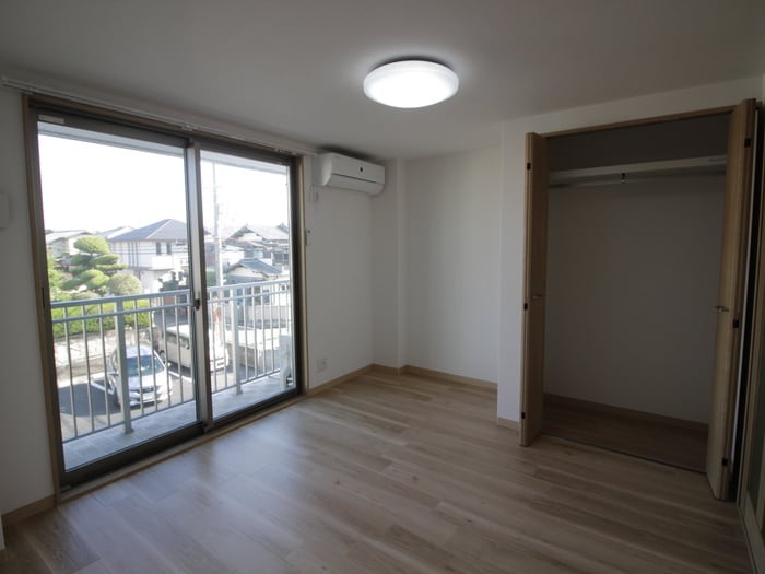 居室 三栗三熊ハイツ