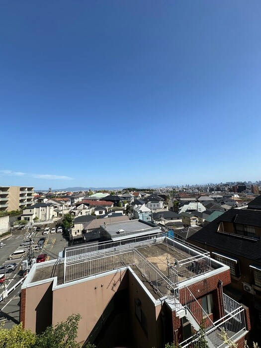 室内からの展望 クレアヒルズ緑地公園（503）