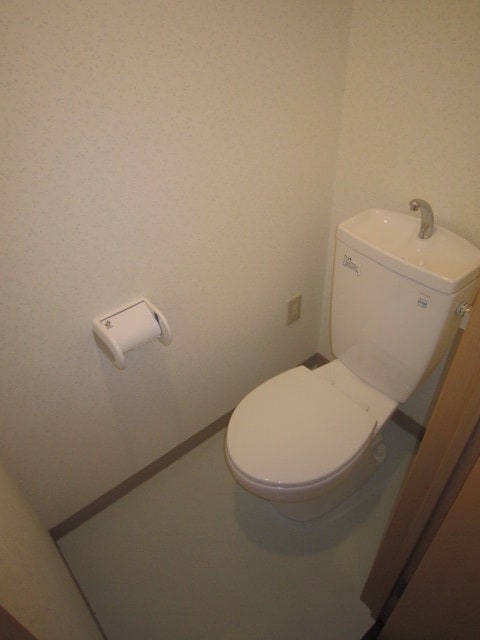 トイレ ブランケネ－ゼ