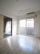 居室 ロイヤルヴィラ壱番館