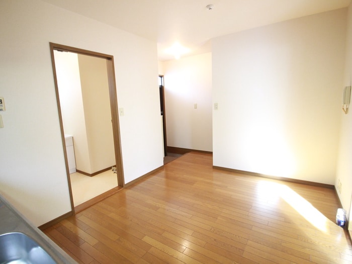 居室 カ－サ仁川