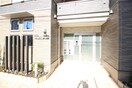 エントランス部分 サニーレジデンス西三国K