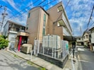 ド－ミ－オ－ウエストの外観