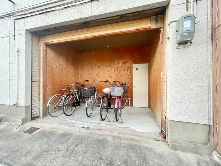 駐輪場 ニュー松屋マンション