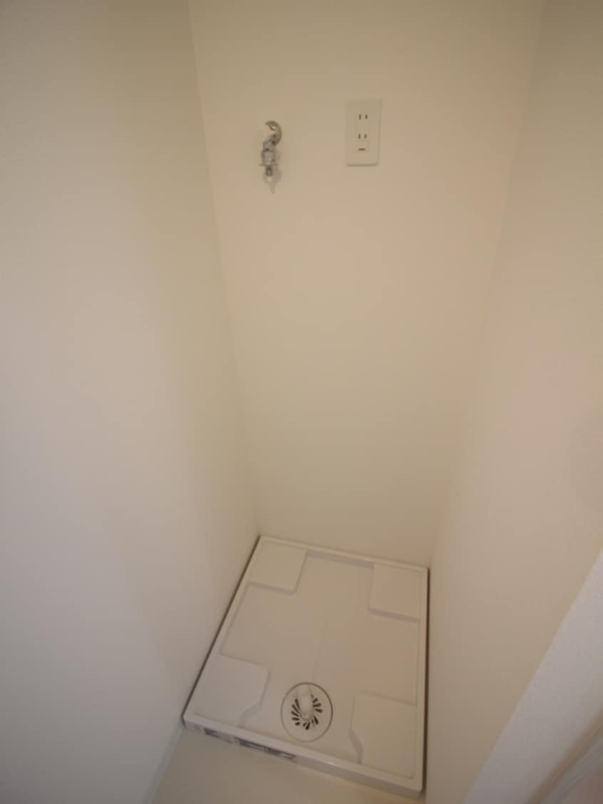 洗濯機置場 Ｂ－ＲＩＳＥ梅香