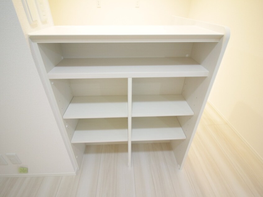 収納 ＹＫメゾン向陽