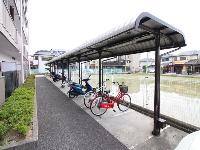 駐輪場 オーク一番館