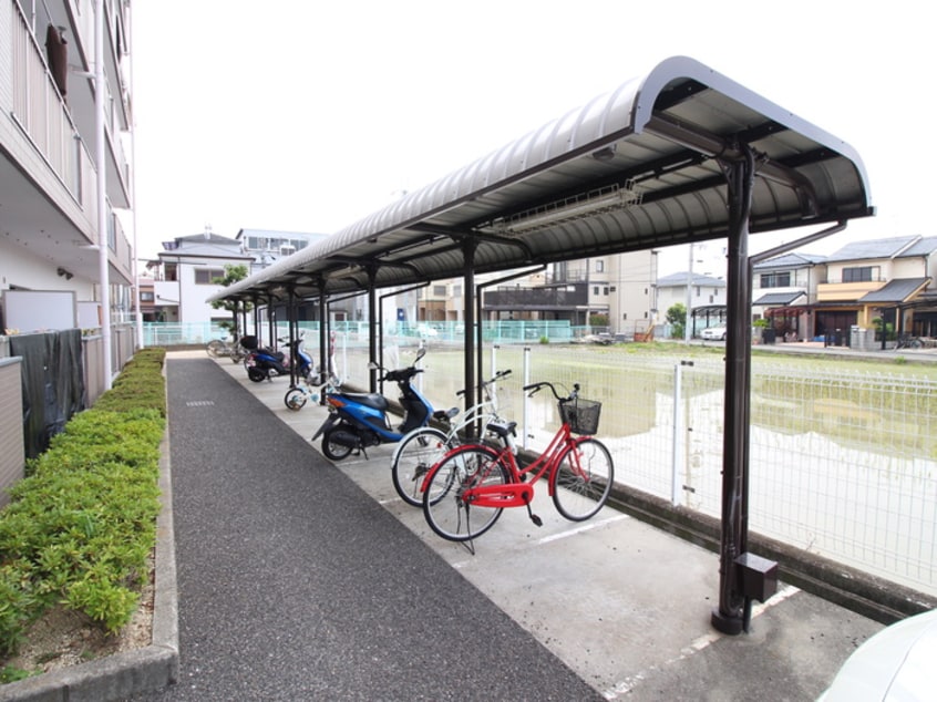 駐輪場 オーク一番館