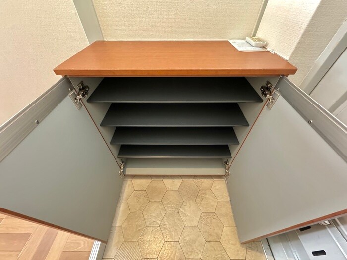 靴箱 灘ロイヤルハイツ