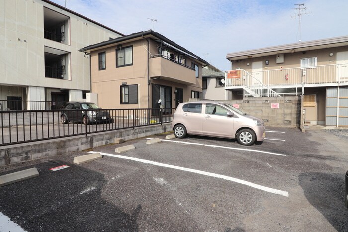 駐車場 ハイツアオイ