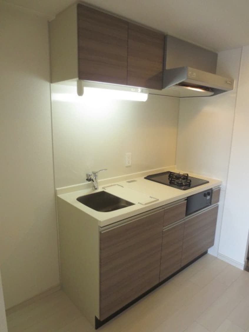 キッチン ﾍﾞﾗｼﾞｵ五条堀川Ⅲ(205)