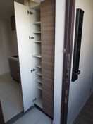 靴箱 ﾍﾞﾗｼﾞｵ五条堀川Ⅲ(205)