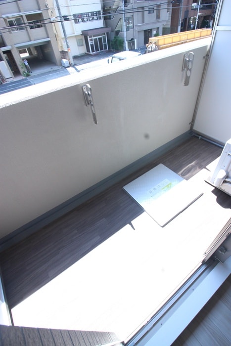 ベランダ・バルコニー ﾚｼﾞｭｰﾙｱｯｼｭOSAKAﾃﾞｲﾌｨｰﾙ（704）