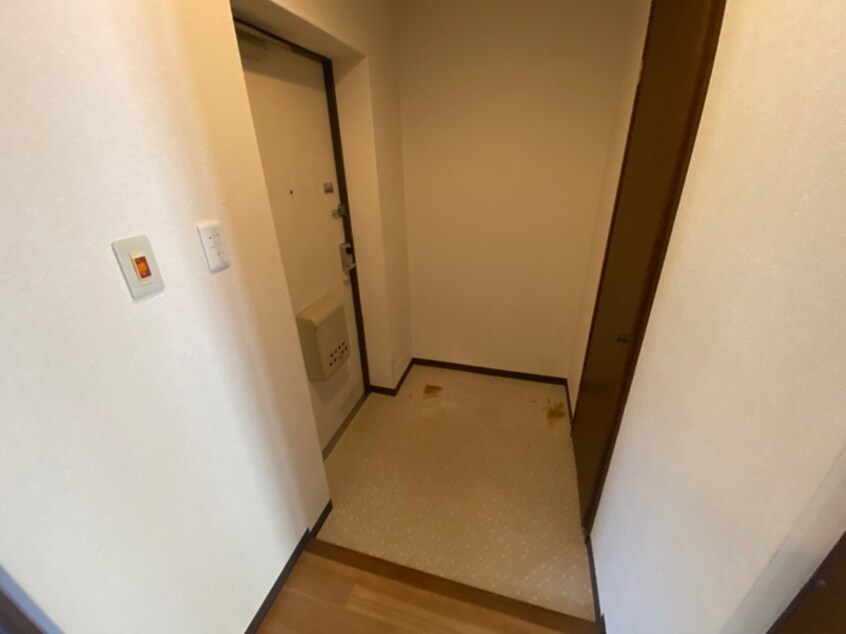 玄関 アイズ甲東