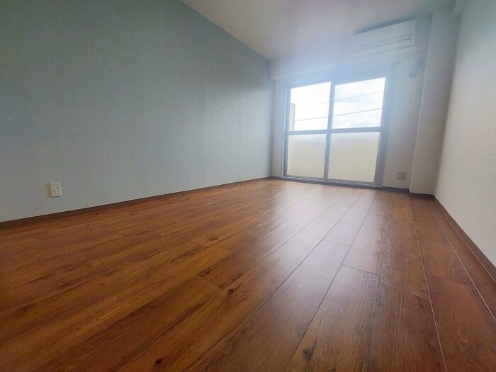 居室 モトヤマコルティ－レ