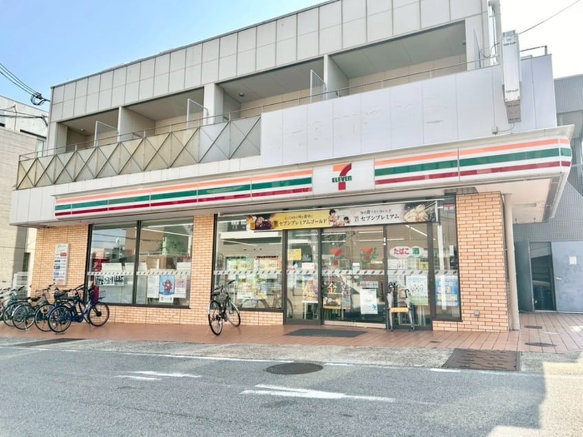 セブンイレブン(コンビニ)まで310m モトヤマコルティ－レ