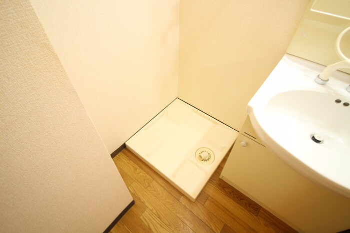 洗濯機置場 ローズミード総持寺