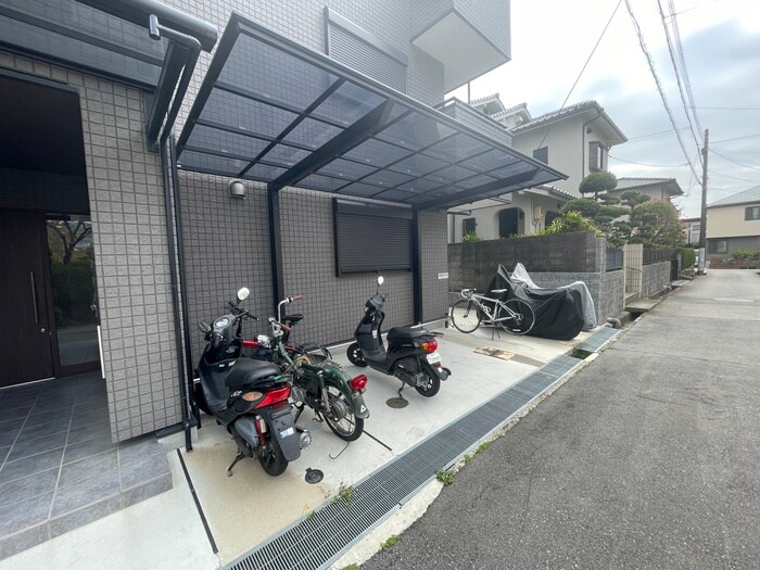 バイク置き場 グランファーレ宝塚