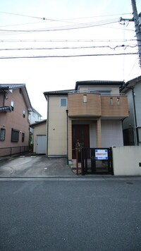 上牧北駅前町貸家