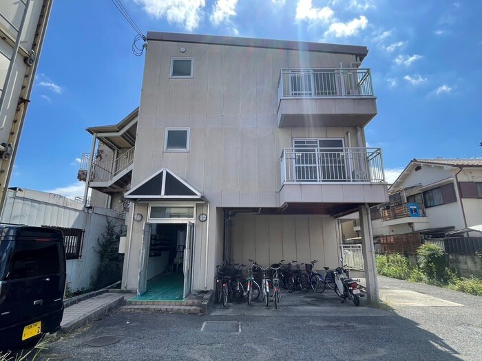 駐輪場 サンヒルズ和泉