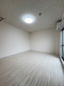 居室 サンヒルズ和泉