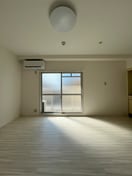 居室 サンヒルズ和泉