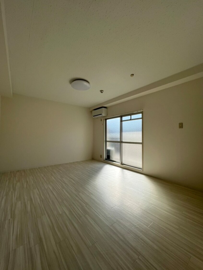 居室 サンヒルズ和泉