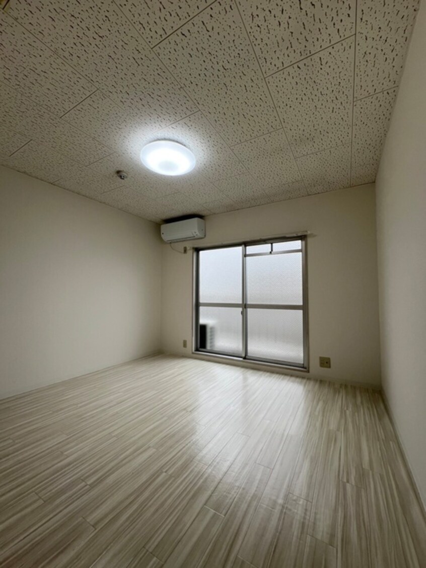 居室 サンヒルズ和泉