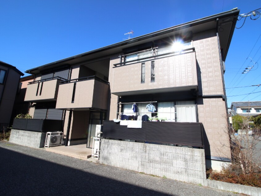 外観写真 カ－サアゼリアＢ棟