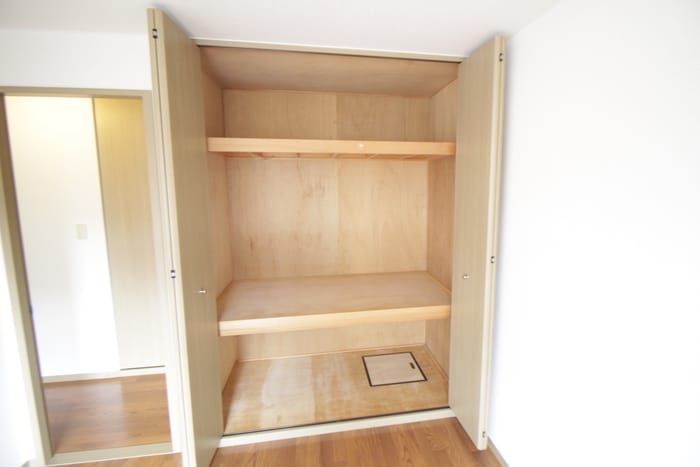 収納 カ－サアゼリアＢ棟