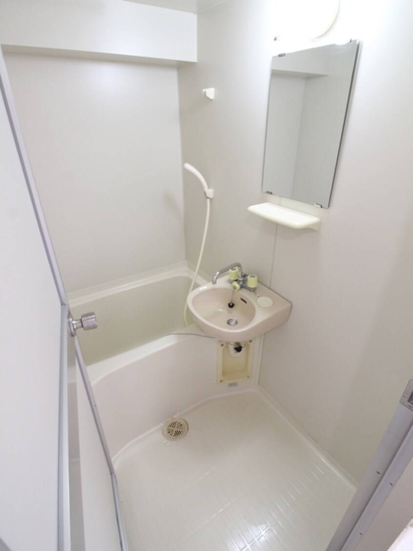 バス／シャワールーム等 カ－サミクニ