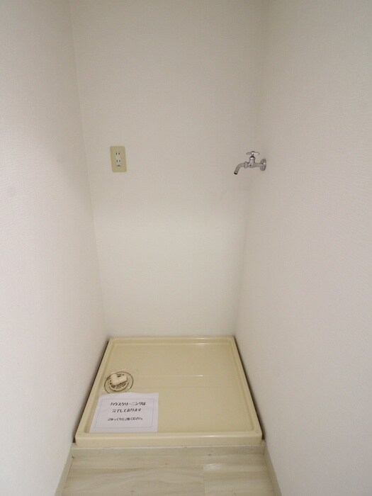 洗濯機置場 カ－サミクニ