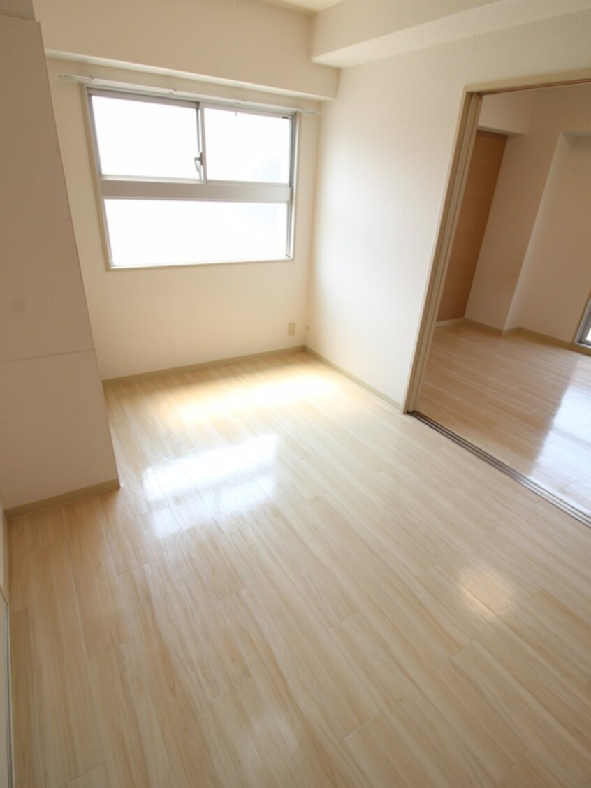 内観写真 カ－サミクニ