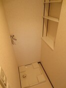 洗濯機置場 中三国ロ－ズハイツ