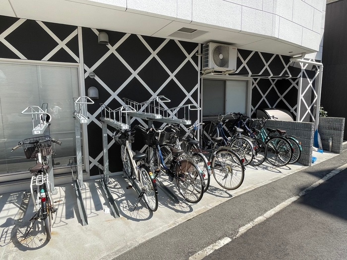 駐輪場 ONLYONE伊丹中央