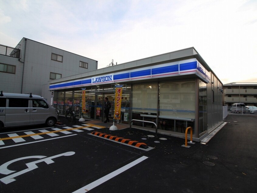 ローソン(コンビニ)まで120m グランシャリオ