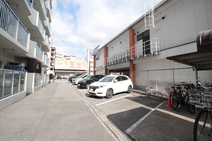 駐車場 三番町マンション