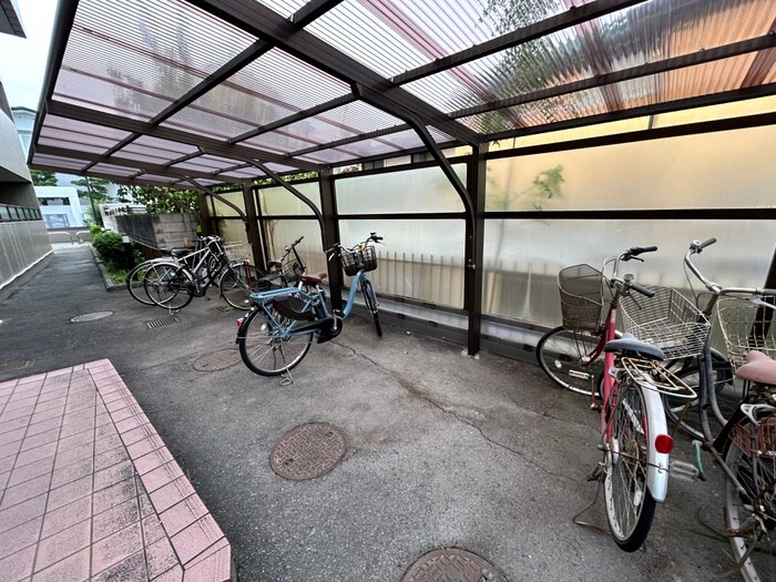 駐輪場 チェリ－ハイツ