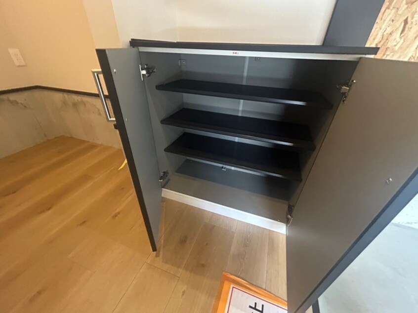 靴箱 ライトベース粟生外院