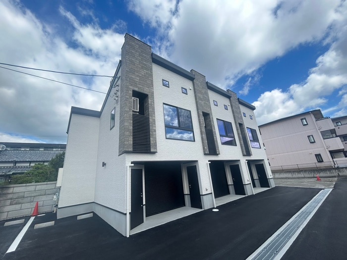 外観写真 ライトベース粟生外院