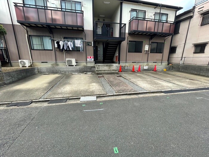 駐車場 ﾚｼﾞﾃﾞﾝｽ楠葉