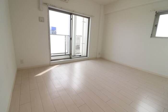 居室 ファーストエフレシア姫里