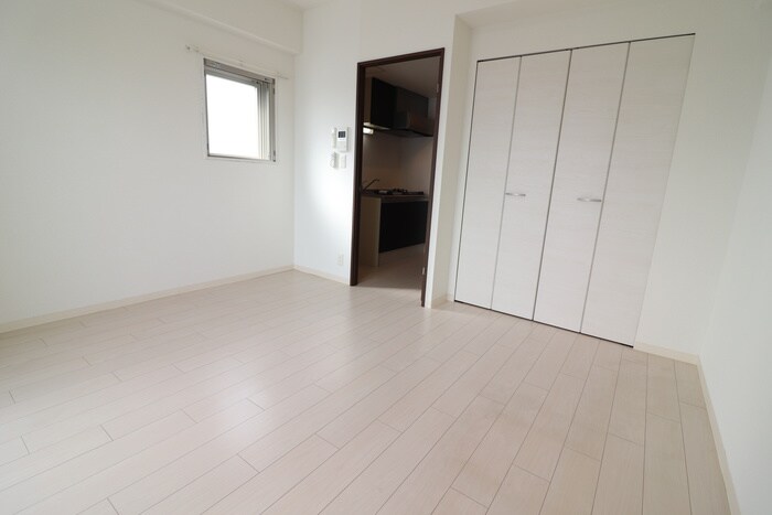 居室 ファーストエフレシア姫里