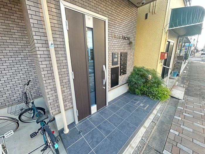 エントランス部分 ＢＥＬＬＥ　ＡＲＣＨＥ